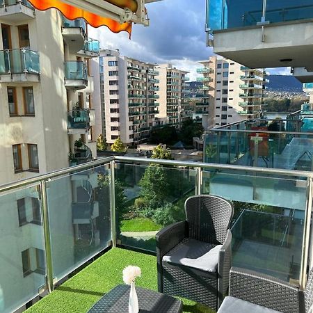 Marina Bay Apartman Budapest Esterno foto