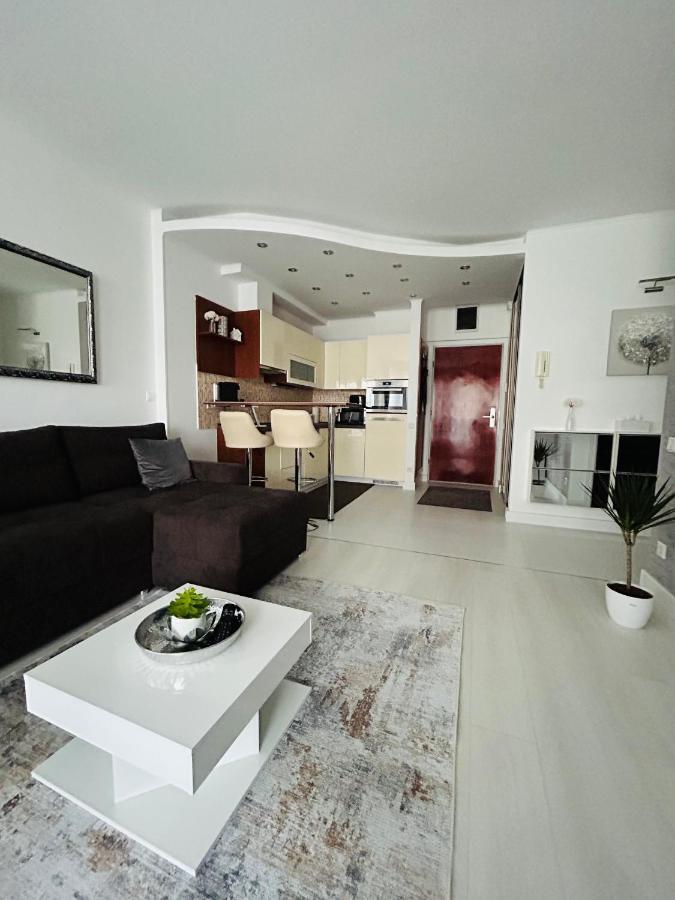 Marina Bay Apartman Budapest Esterno foto