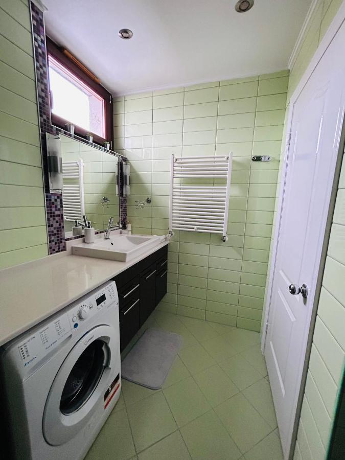 Marina Bay Apartman Budapest Esterno foto